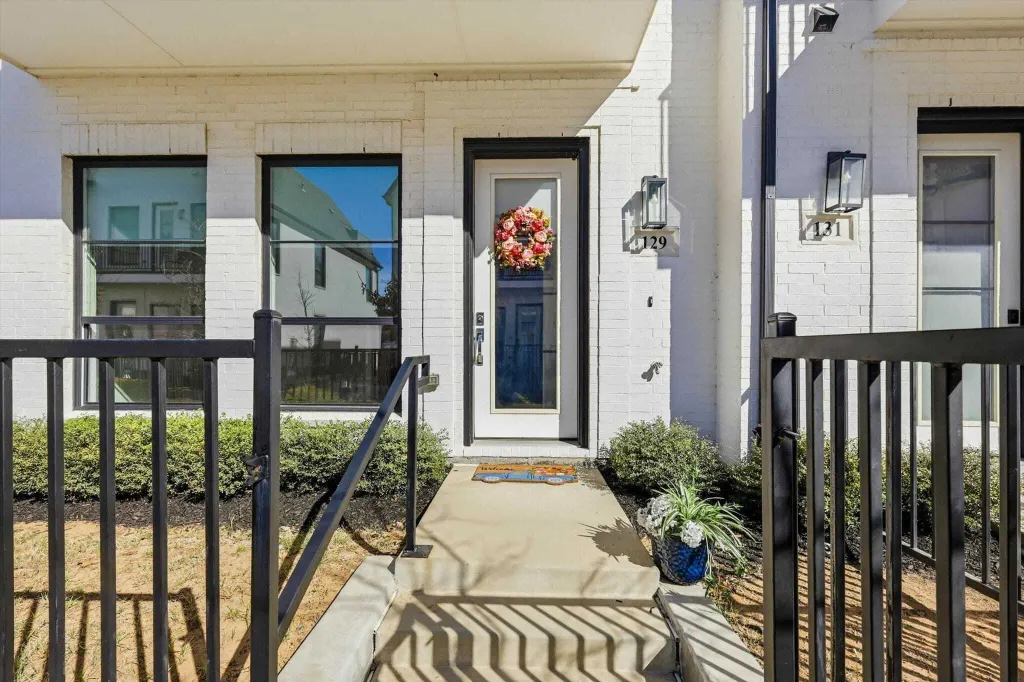 Property photo 2 of 23 <Alttext/>