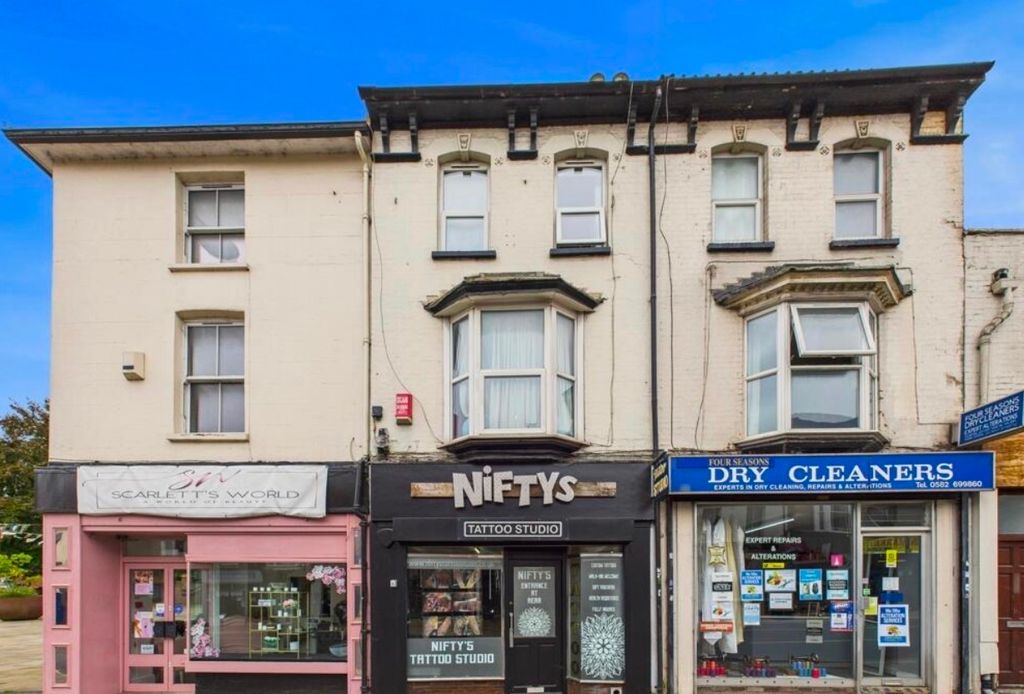 Property photo 1 of 4