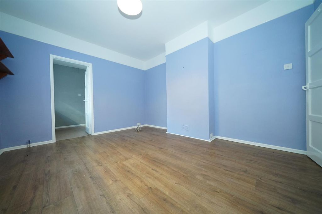 Property photo 3 of 8 Dsc01725.Jpeg