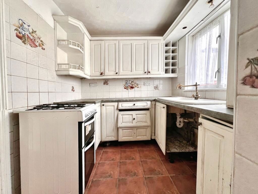 Property photo 3 of 13