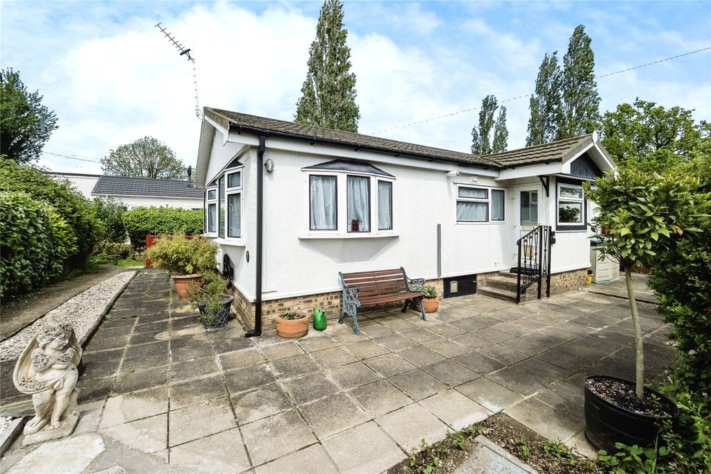 Property photo 1 of 15 Front