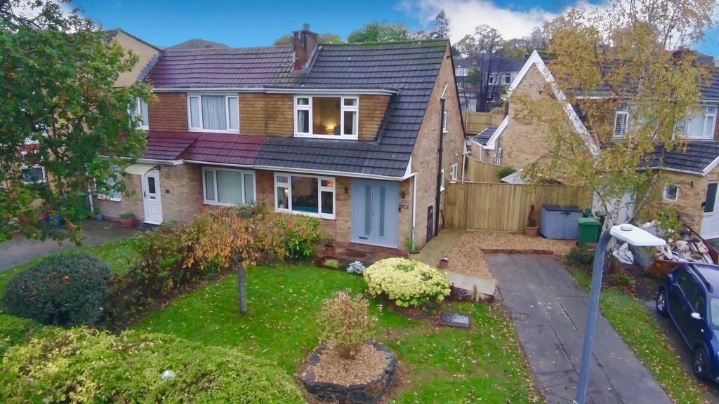 Property photo 1 of 20