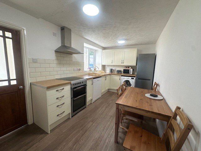 Property photo 3 of 10 Picture No. 05