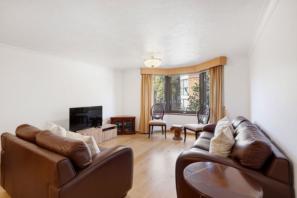Property photo 3 of 11 Reception Room
