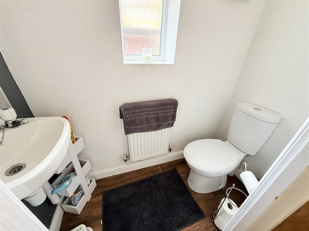 Property photo 3 of 8 Ground Floor WC