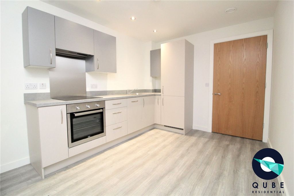Property photo 2 of 8 Kitchen