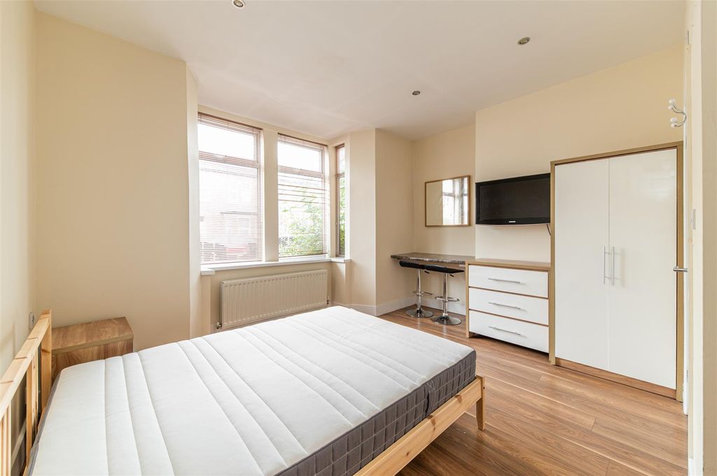 Property photo 2 of 10 Edit-5674.Jpg