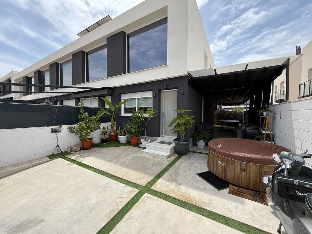 Property photo 1 of 31
