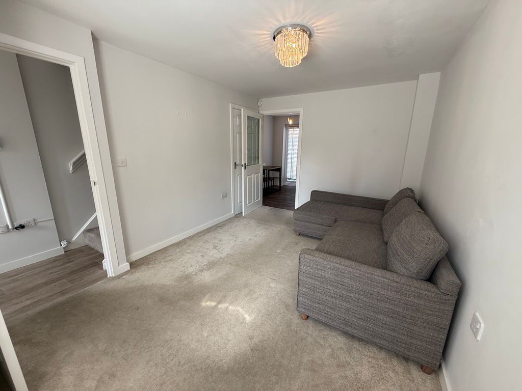 Property photo 2 of 13 Img_9745