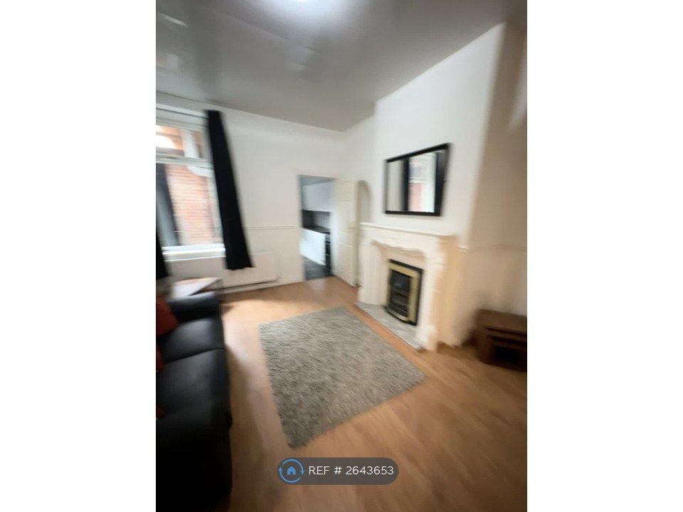 Property photo 3 of 9 Living Room