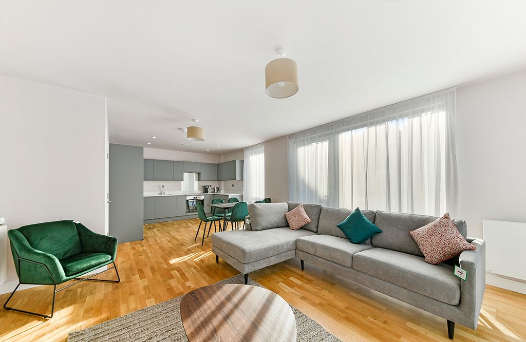 Property photo 2 of 9