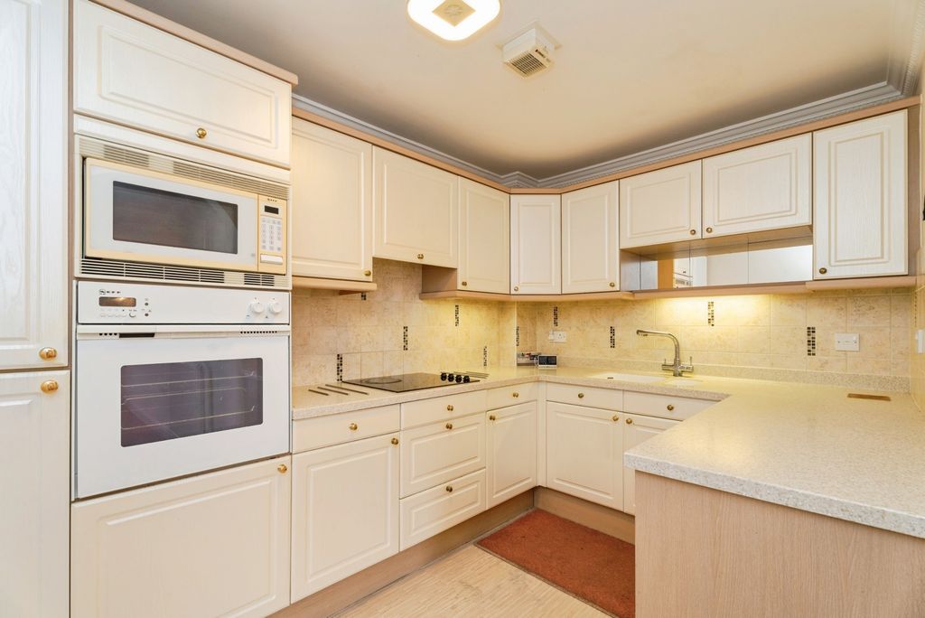 Property photo 3 of 13 Pbox-Img.Jpg