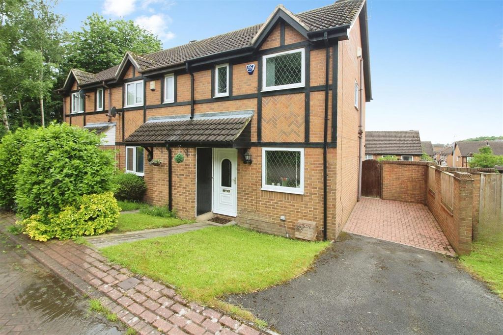 Property photo 2 of 14 Outside