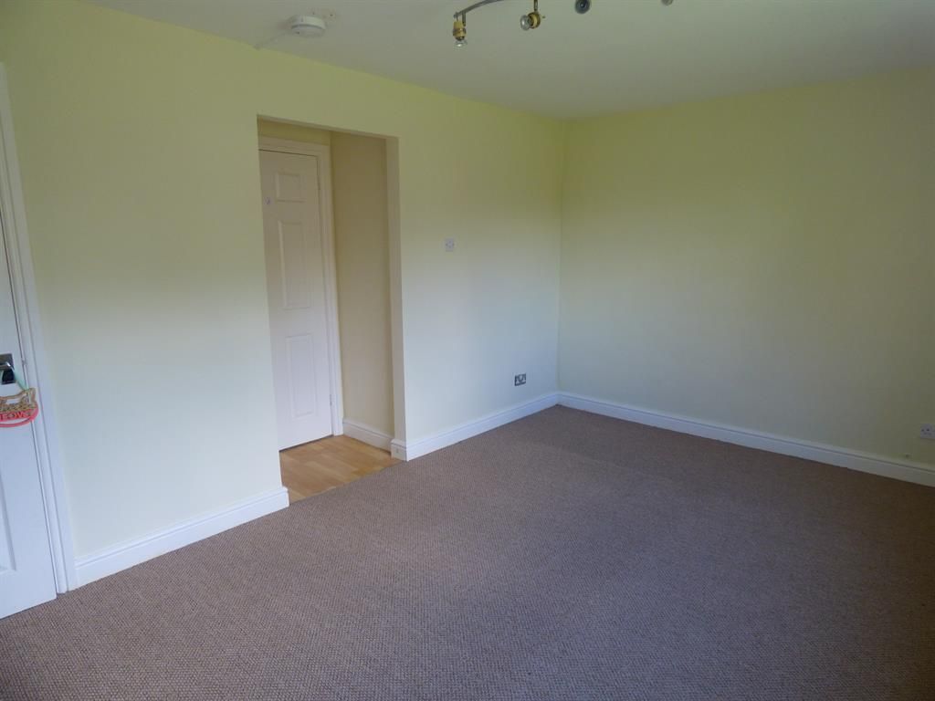 Property photo 3 of 4