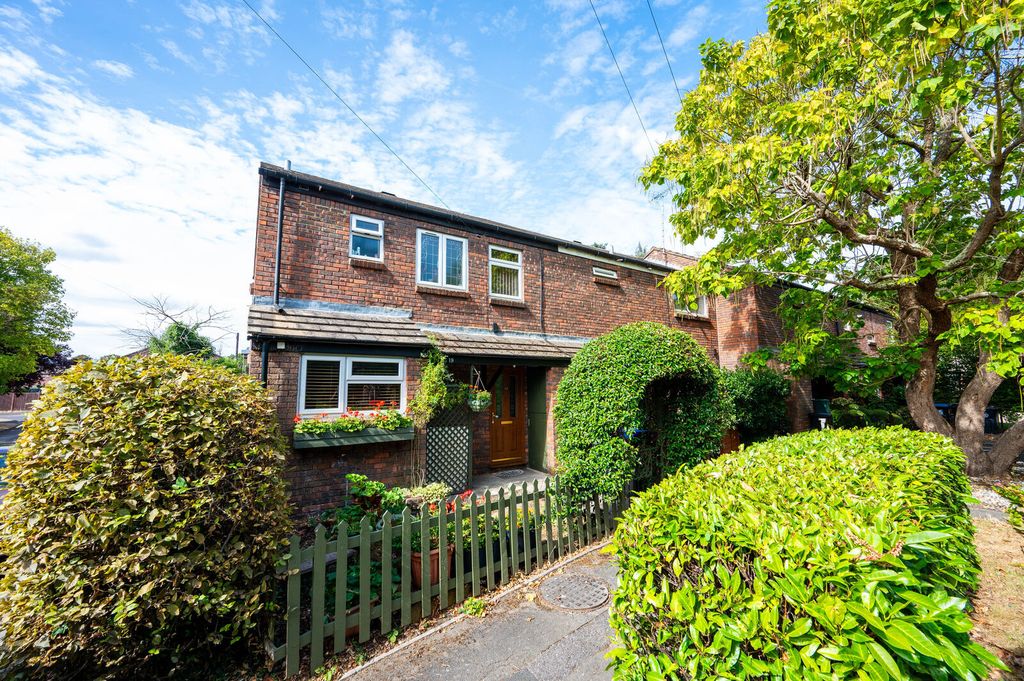 Property photo 1 of 16