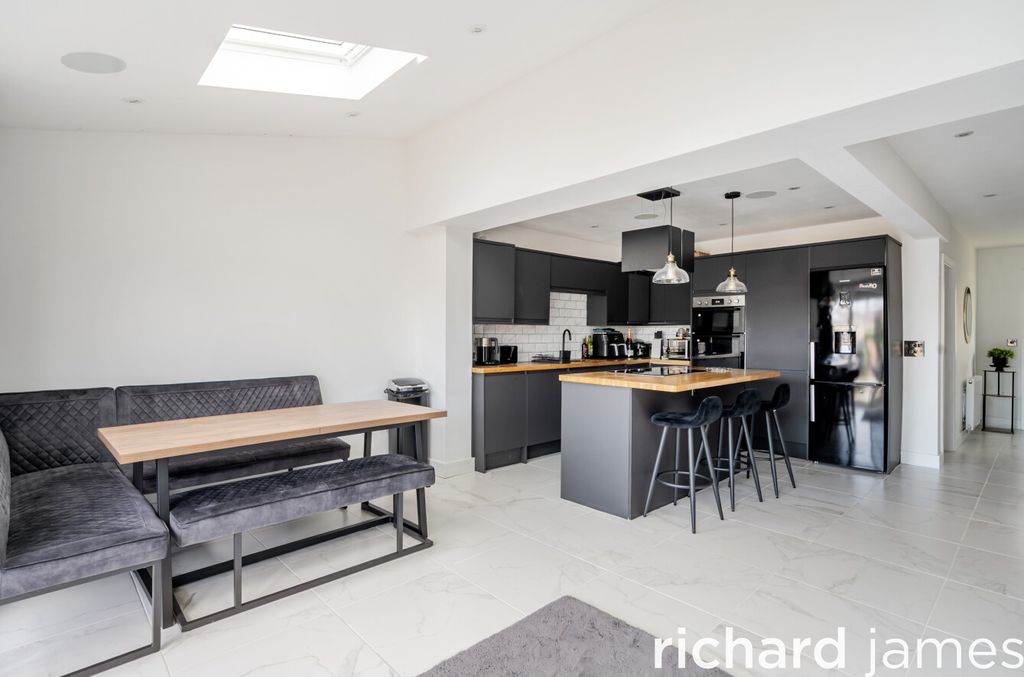 Property photo 3 of 22 d7646E7Fa270435Fb0E950F94670F1Be