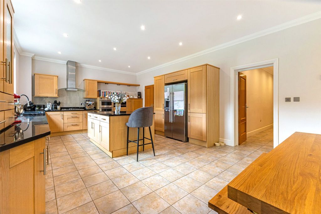 Property photo 2 of 12 Picture No. 03