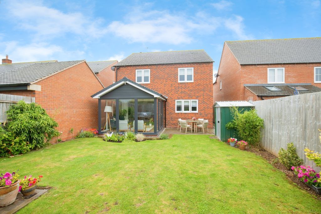 Property photo 2 of 28 8c464B85-Mw-7785