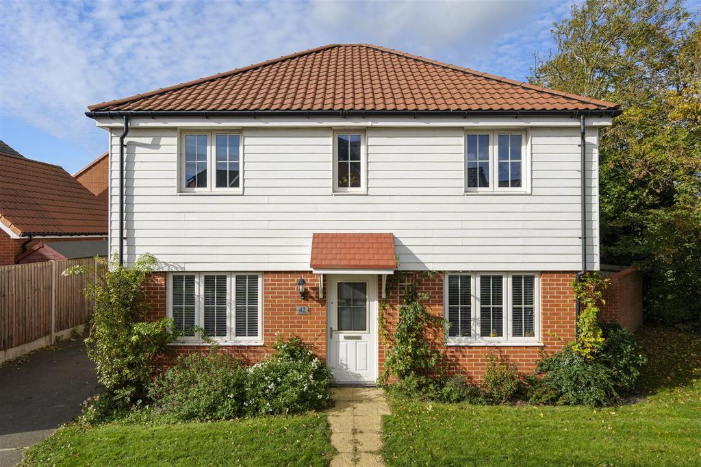 Property photo 2 of 28