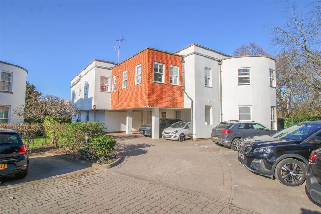 Property photo 3 of 9 Img_8737.Jpg