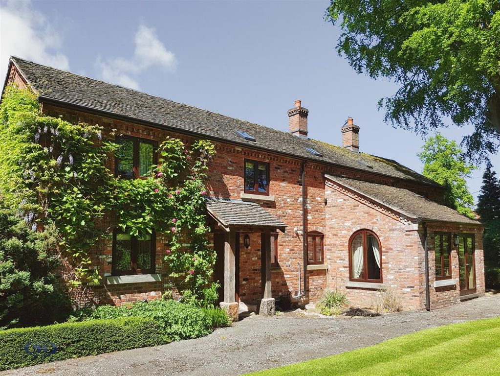 Property photo 2 of 42 39Ae7Def-Coach 208.Jpg