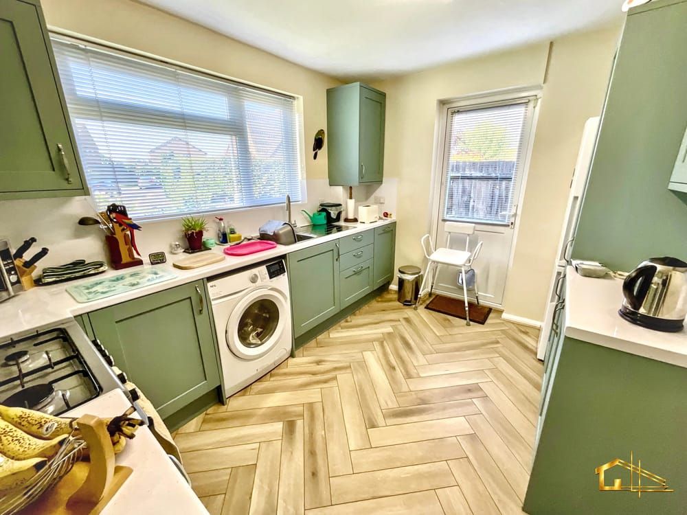 Property photo 3 of 18