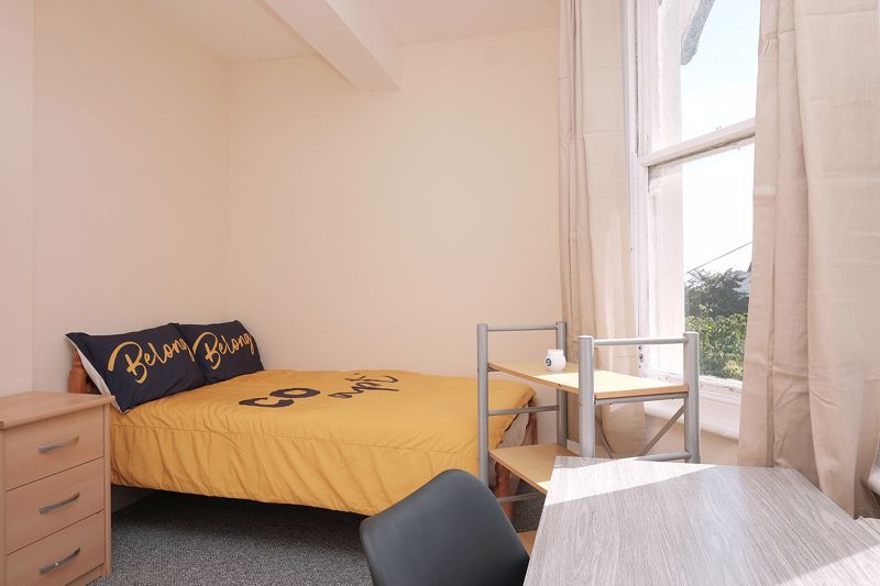 Property photo 1 of 14 Bedroom 5