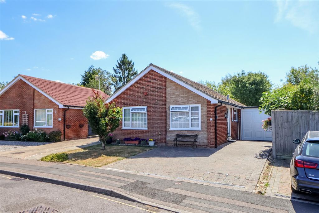 Property photo 1 of 21