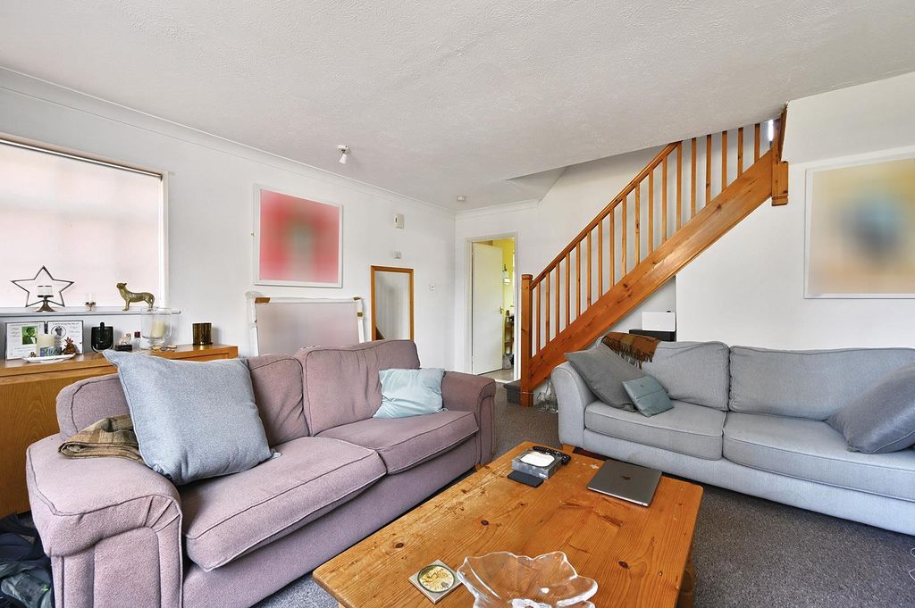 Property photo 2 of 16 15 Bells Lane-Tn30 (11).Jpg