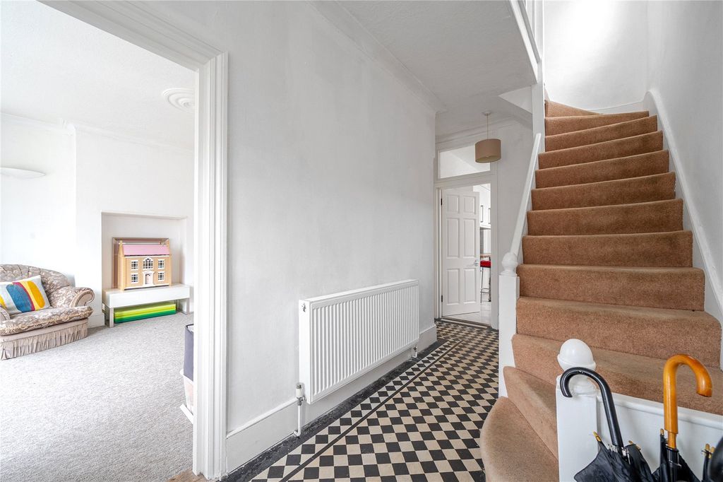 Property photo 2 of 18 Picture No. 08