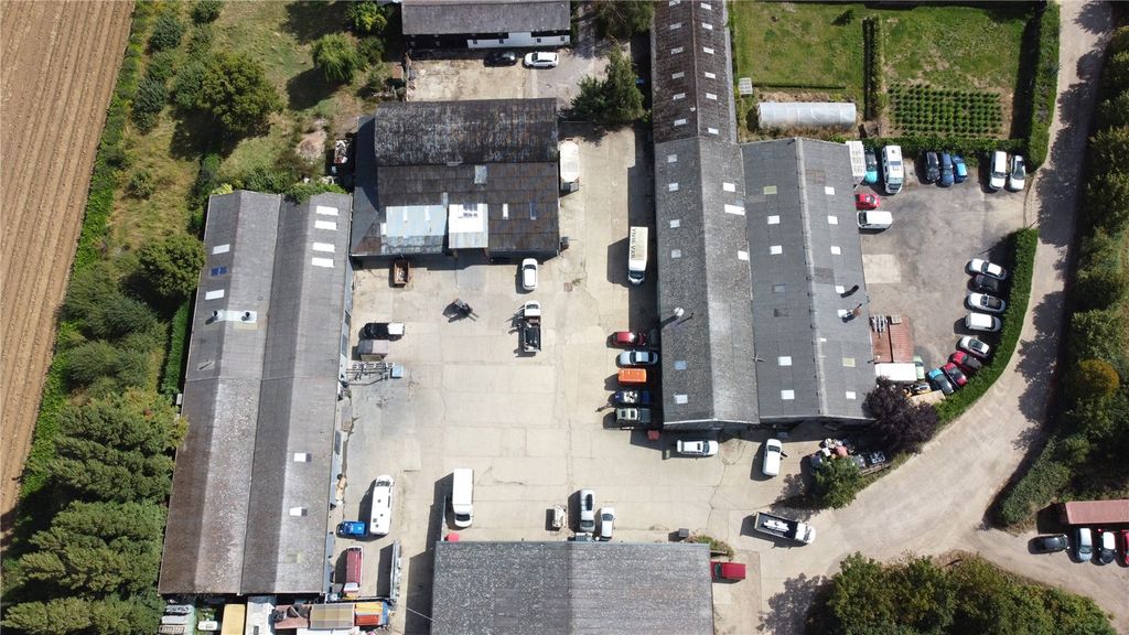 Property photo 3 of 12 Picture No. 10