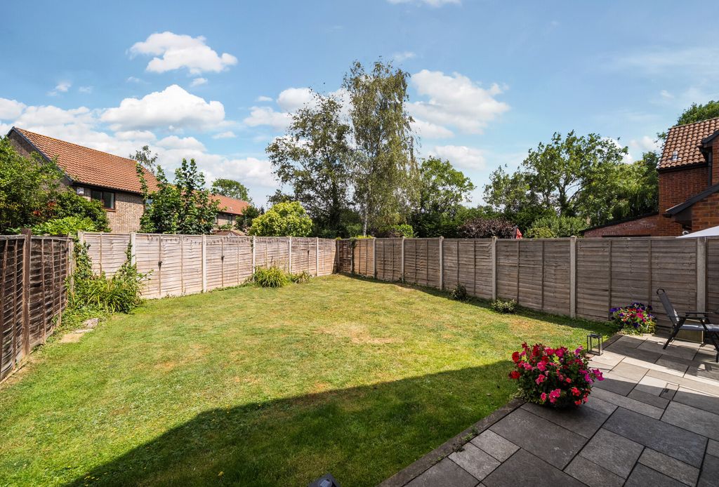Property photo 3 of 14 1319297-8-686Baf6...