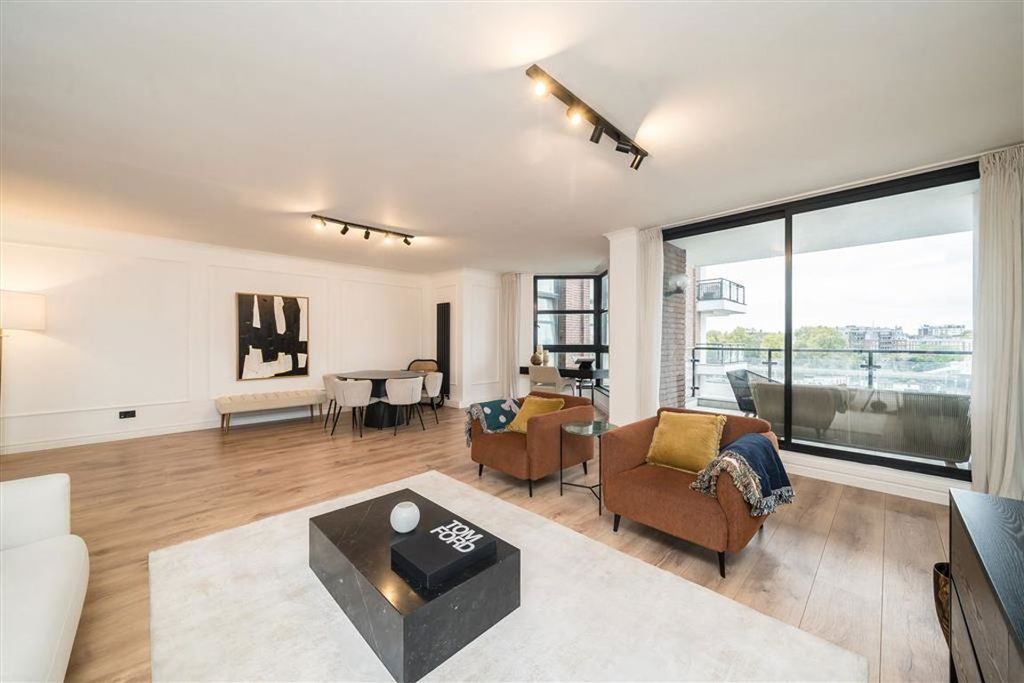 Property photo 3 of 8