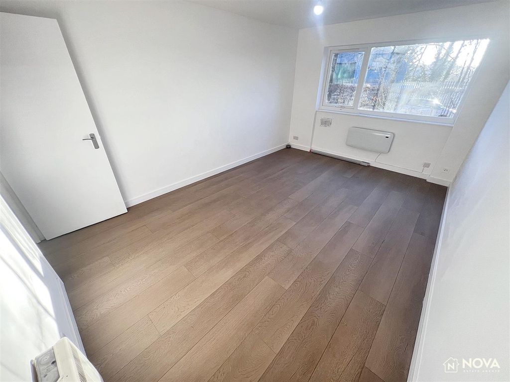 Property photo 3 of 15 Img_5559.Jpg