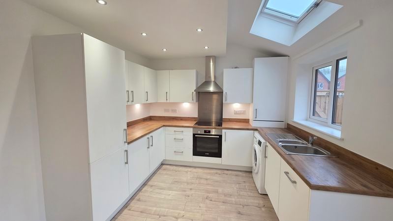 Property photo 2 of 17 Photo 5