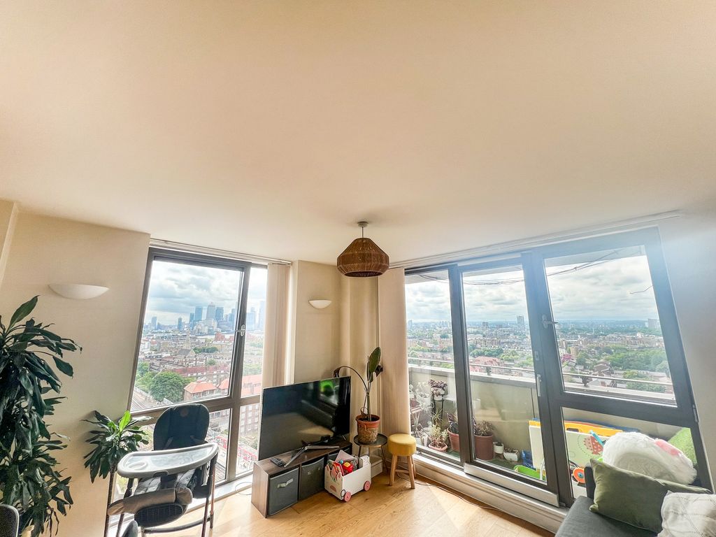 Property photo 2 of 11