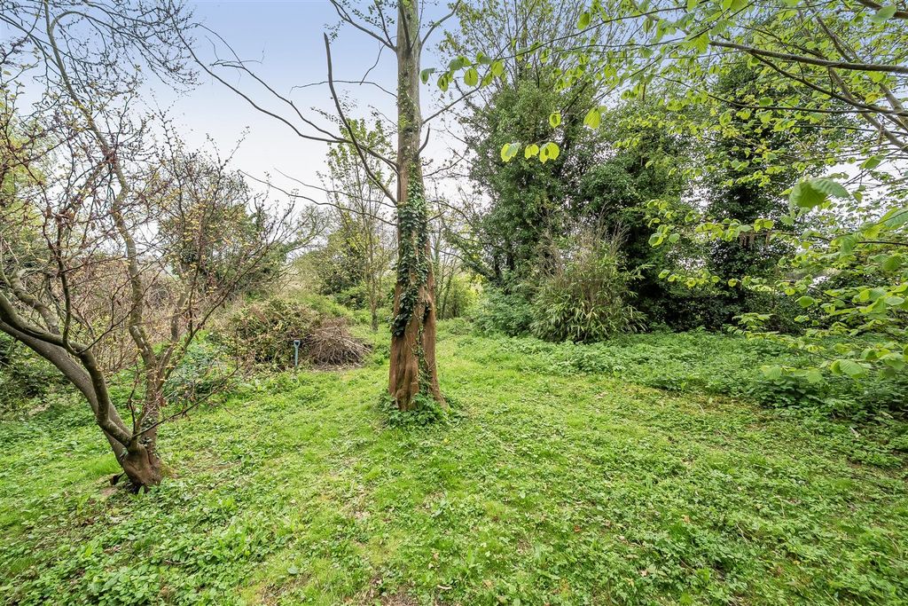 Property photo 3 of 28 1431990 (22).Jpg