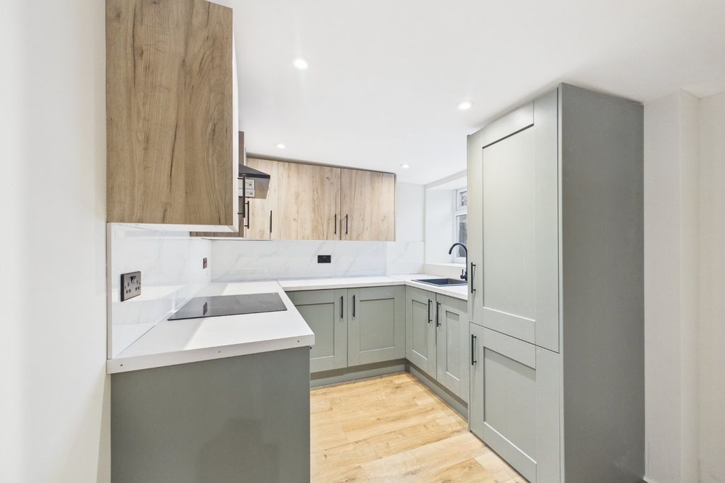 Property photo 3 of 13 Kitchen