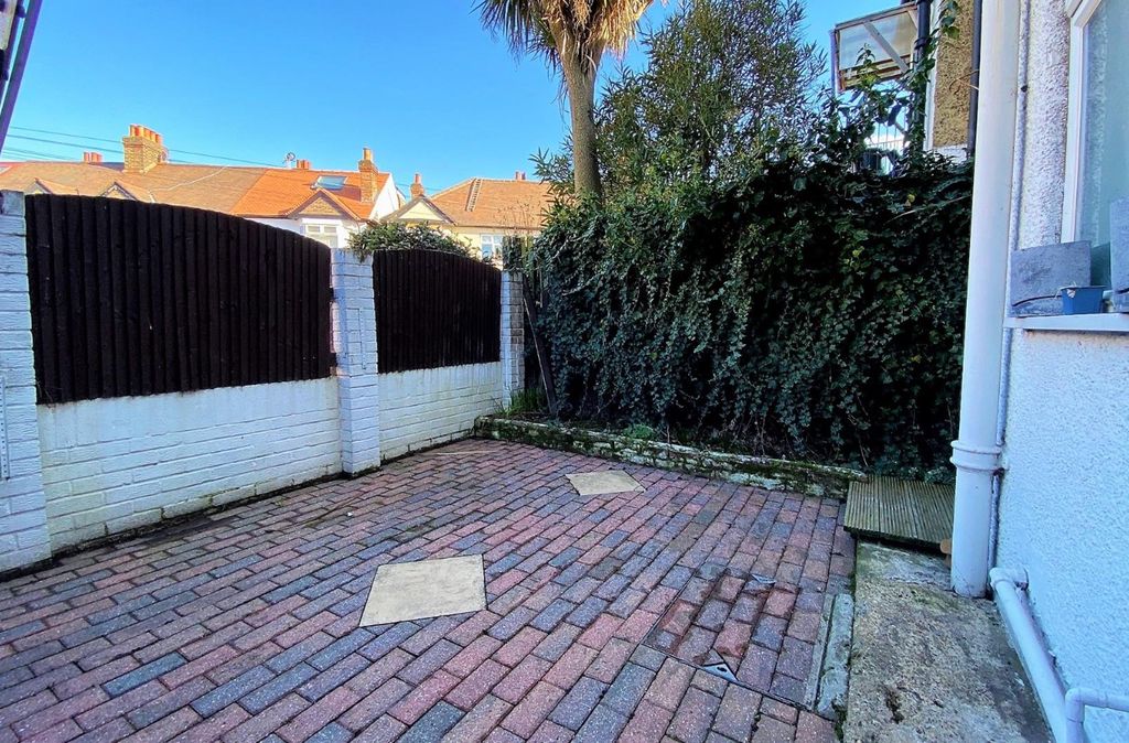 Property photo 2 of 8 Picture No. 02