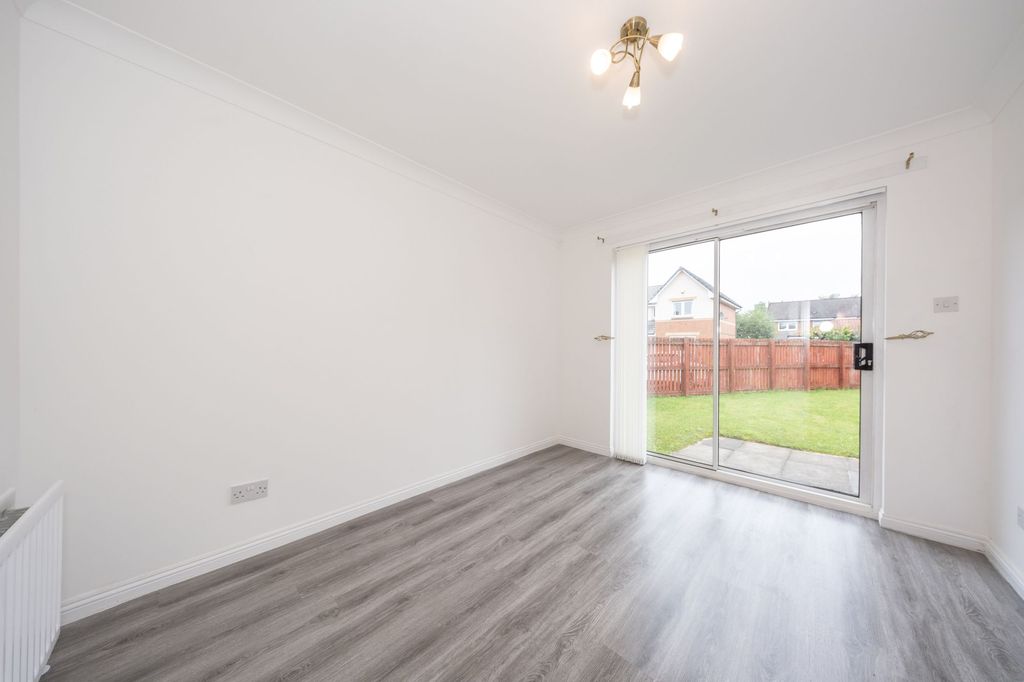 Property photo 3 of 42 Dining Room