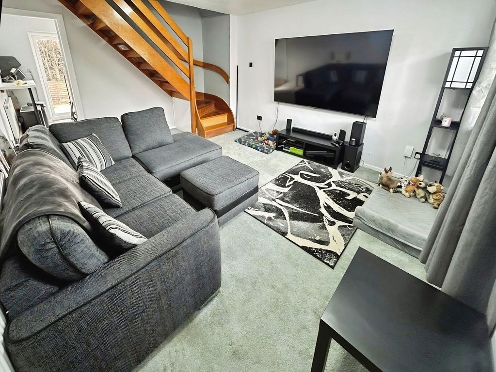 Property photo 3 of 14