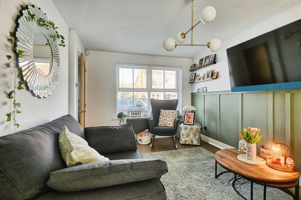 Property photo 2 of 19