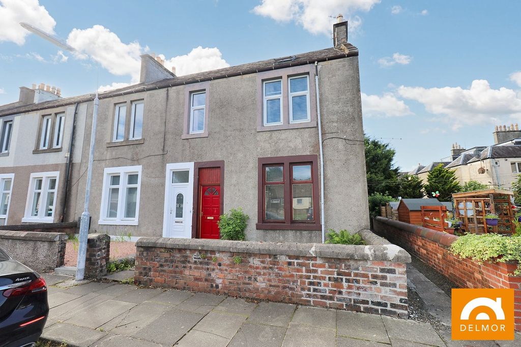 Property photo 1 of 9