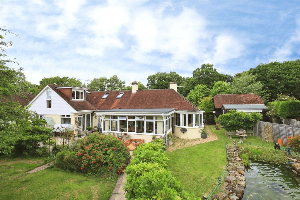 Property photo 1 of 44 Picture No. 16