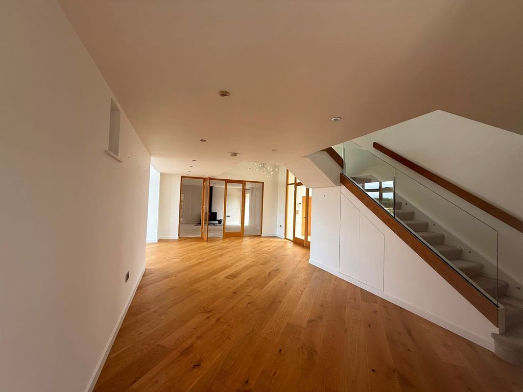 Property photo 3 of 8 Picture No. 03