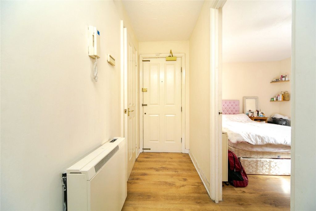 Property photo 3 of 17 Picture No. 45