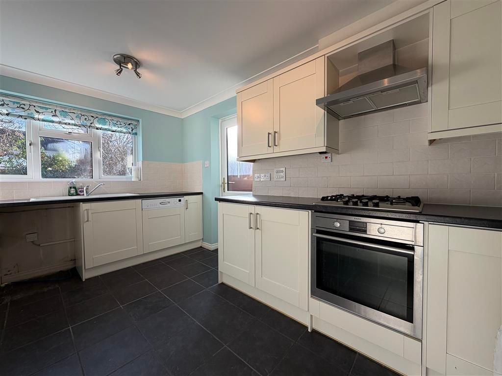 Property photo 2 of 12 Image