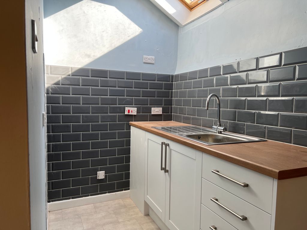 Property photo 3 of 6 Image