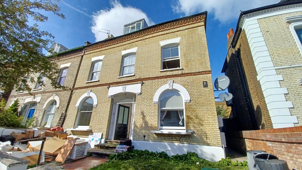 Property photo 1 of 1