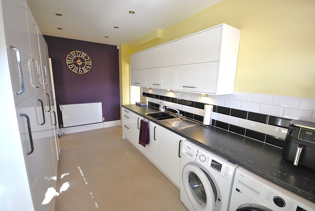 Additional image 12 of 5 bed detached house for saleBawtry Road, Doncaster DN4